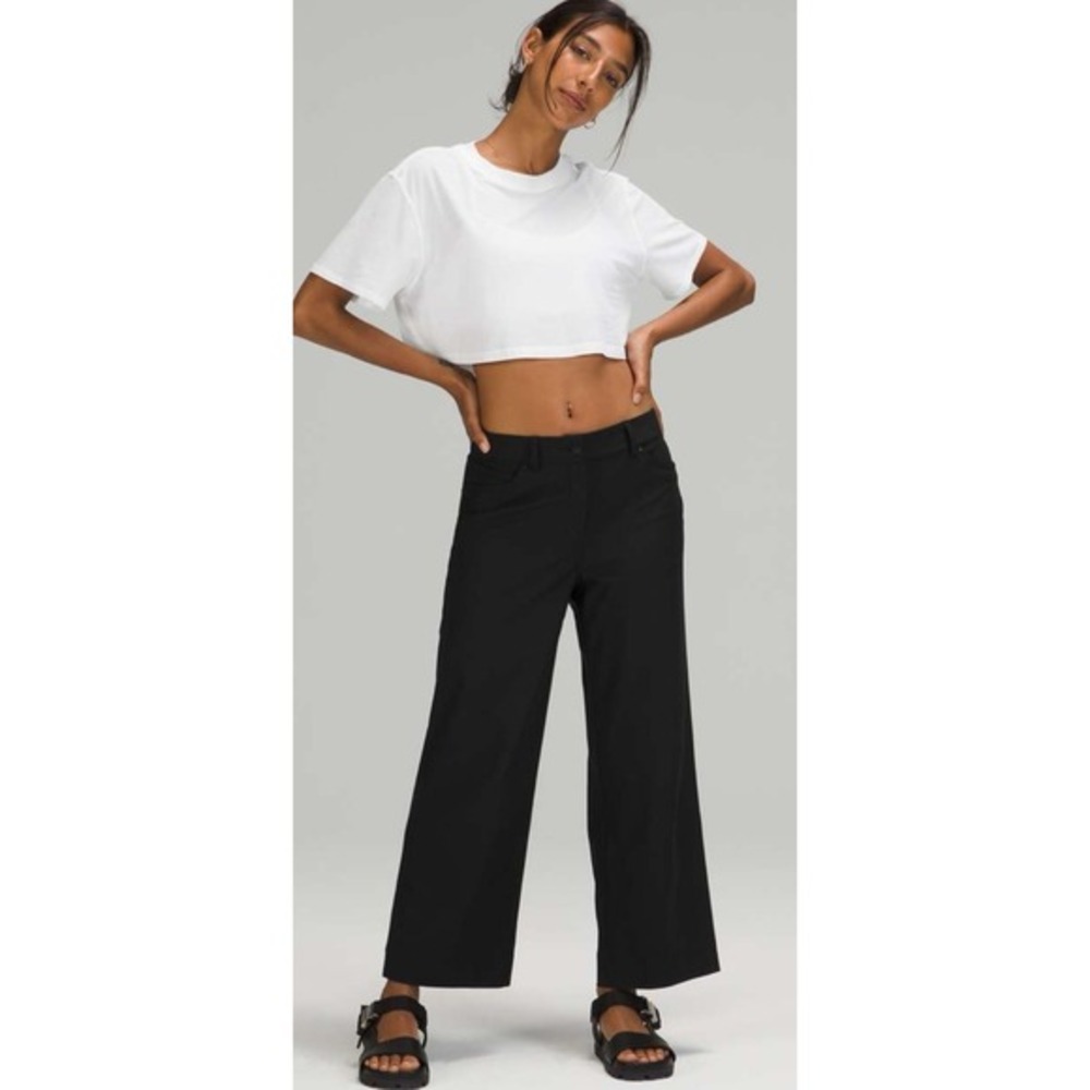 Lululemon City Sleek 5 Pocket Wide-Leg High Rise 7/8 Pant Black 32 City Hipster